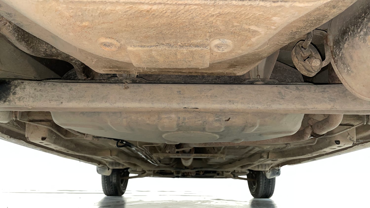 Used 2016 Tata Tiago Revotron XM Petrol Manual extra REAR UNDERBODY VIEW (TAKEN FROM REAR)