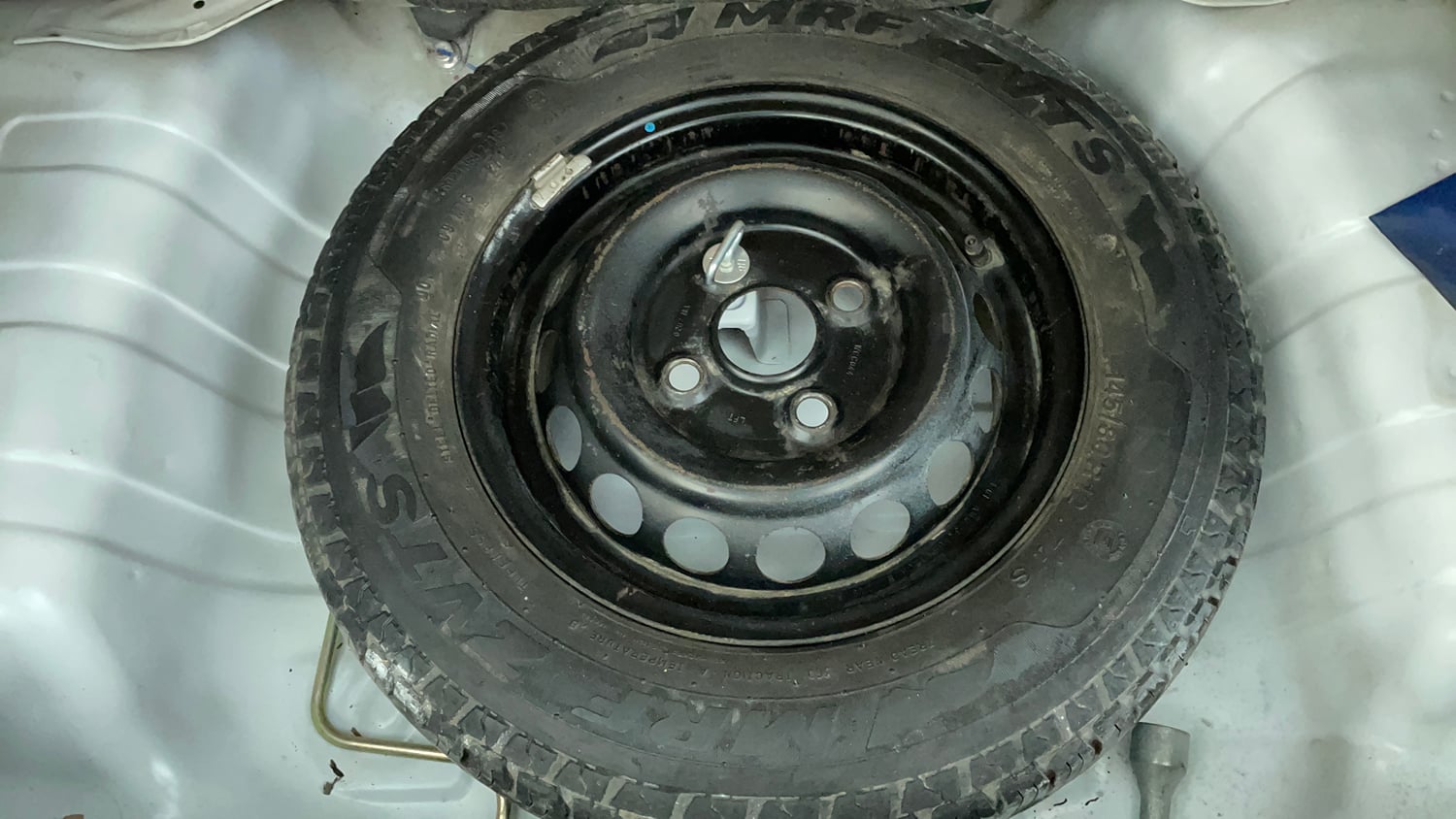 Used 2018 Maruti Suzuki Alto 800 LXi Petrol Manual tyres SPARE TYRE VIEW