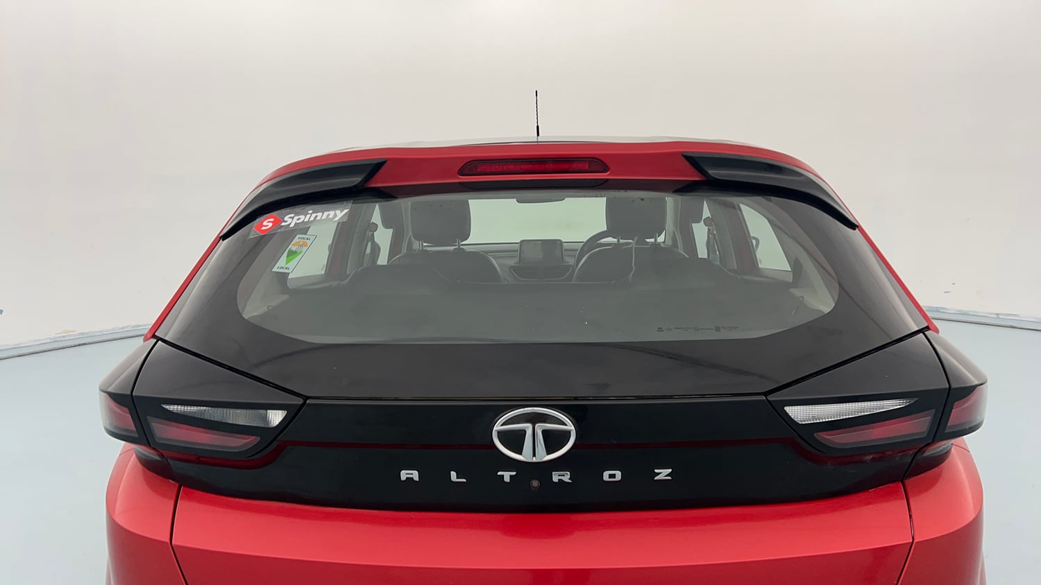 Used 2022 Tata Altroz XT Petrol Petrol Manual exterior BACK WINDSHIELD VIEW
