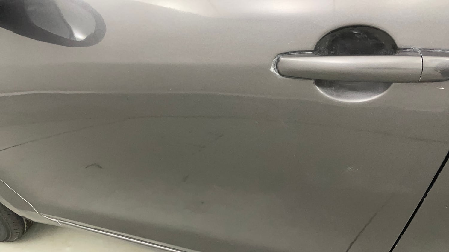 Used 2015 Maruti Suzuki Swift VXi Petrol Manual dents MINOR SCRATCH