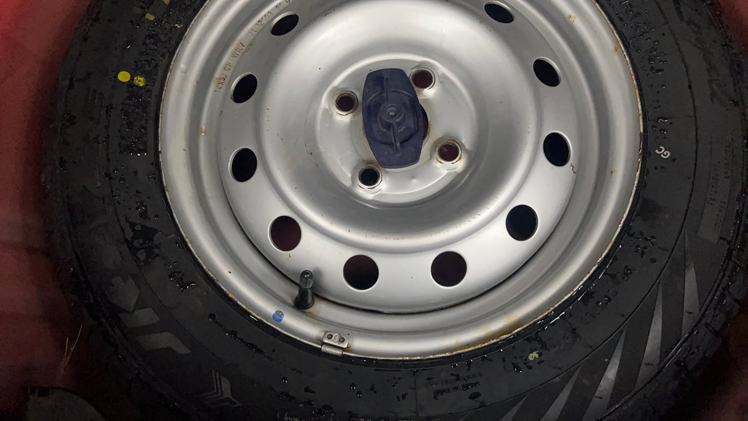 Used 2021 Maruti Suzuki Swift LXi Petrol Manual tyres SPARE TYRE VIEW