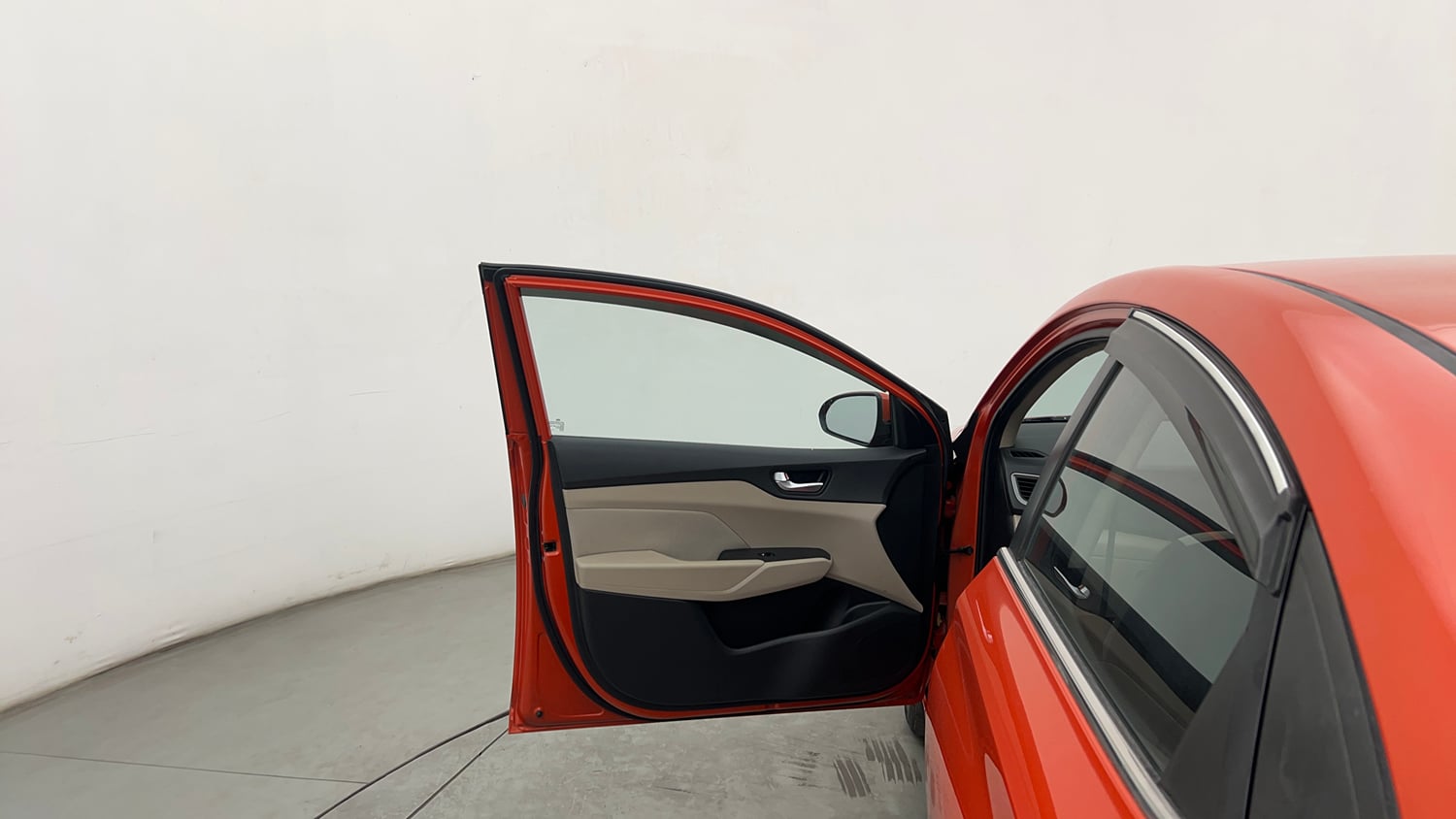 Used 2018 Hyundai Verna EX 1.6 VTVT AT Petrol Automatic interior LEFT FRONT DOOR OPEN VIEW