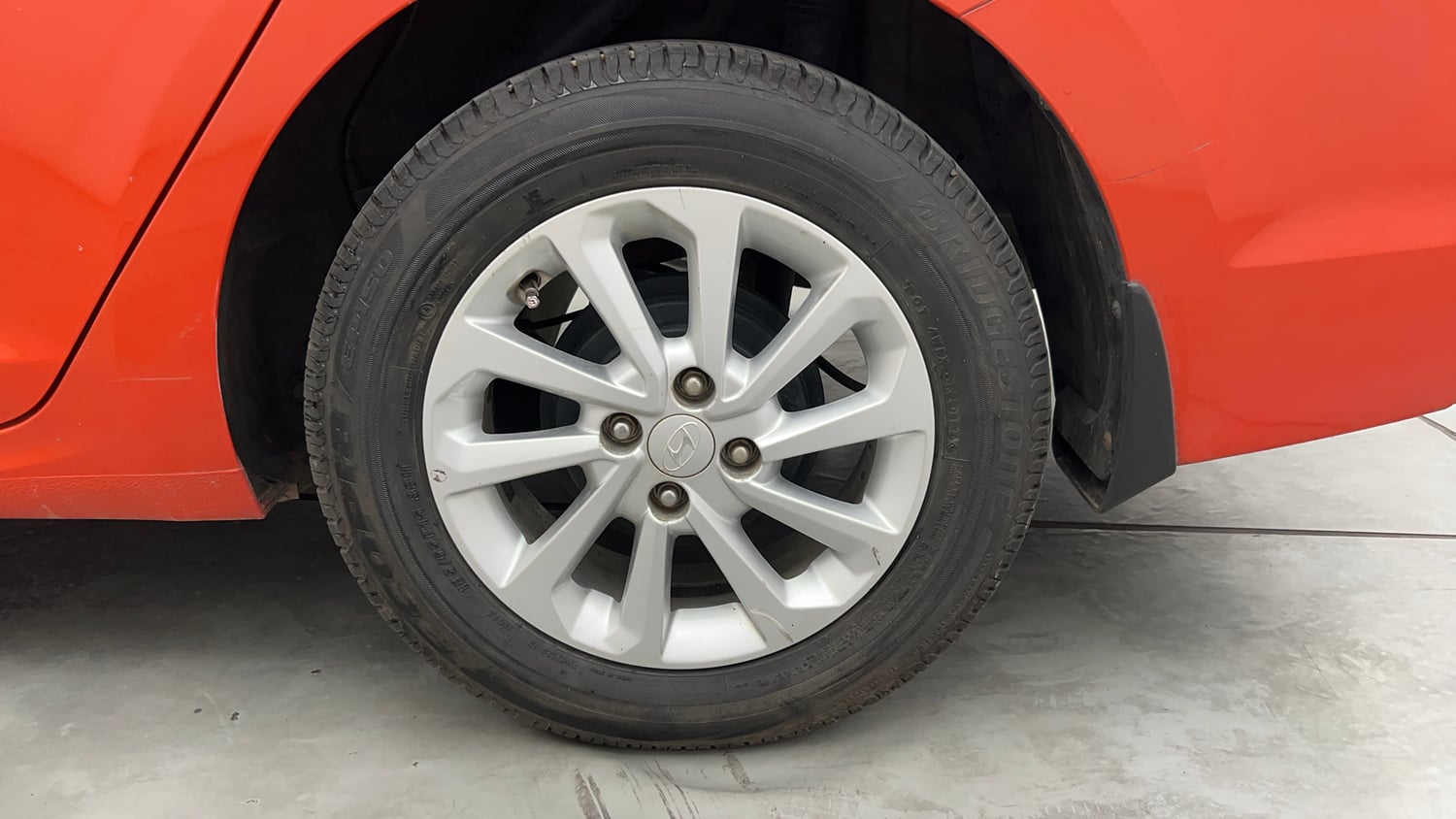 Used 2018 Hyundai Verna EX 1.6 VTVT AT Petrol Automatic tyres LEFT REAR TYRE RIM VIEW
