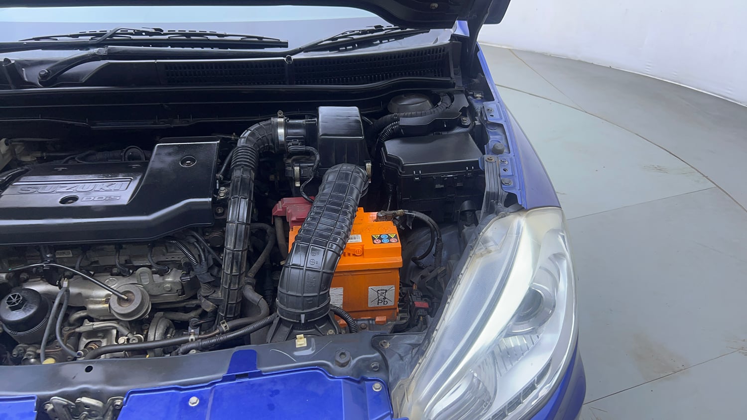 Used 2016 Maruti Suzuki S-Cross Alpha 1.3 Diesel Manual engine ENGINE LEFT SIDE VIEW