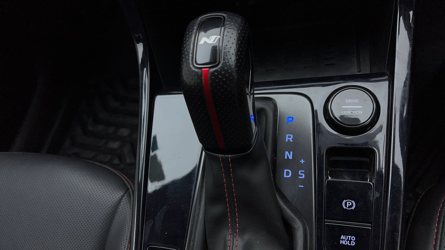 Used 2024 Hyundai Creta N-Line N10 1.5 Turbo DCT Petrol Automatic interior GEAR  KNOB VIEW