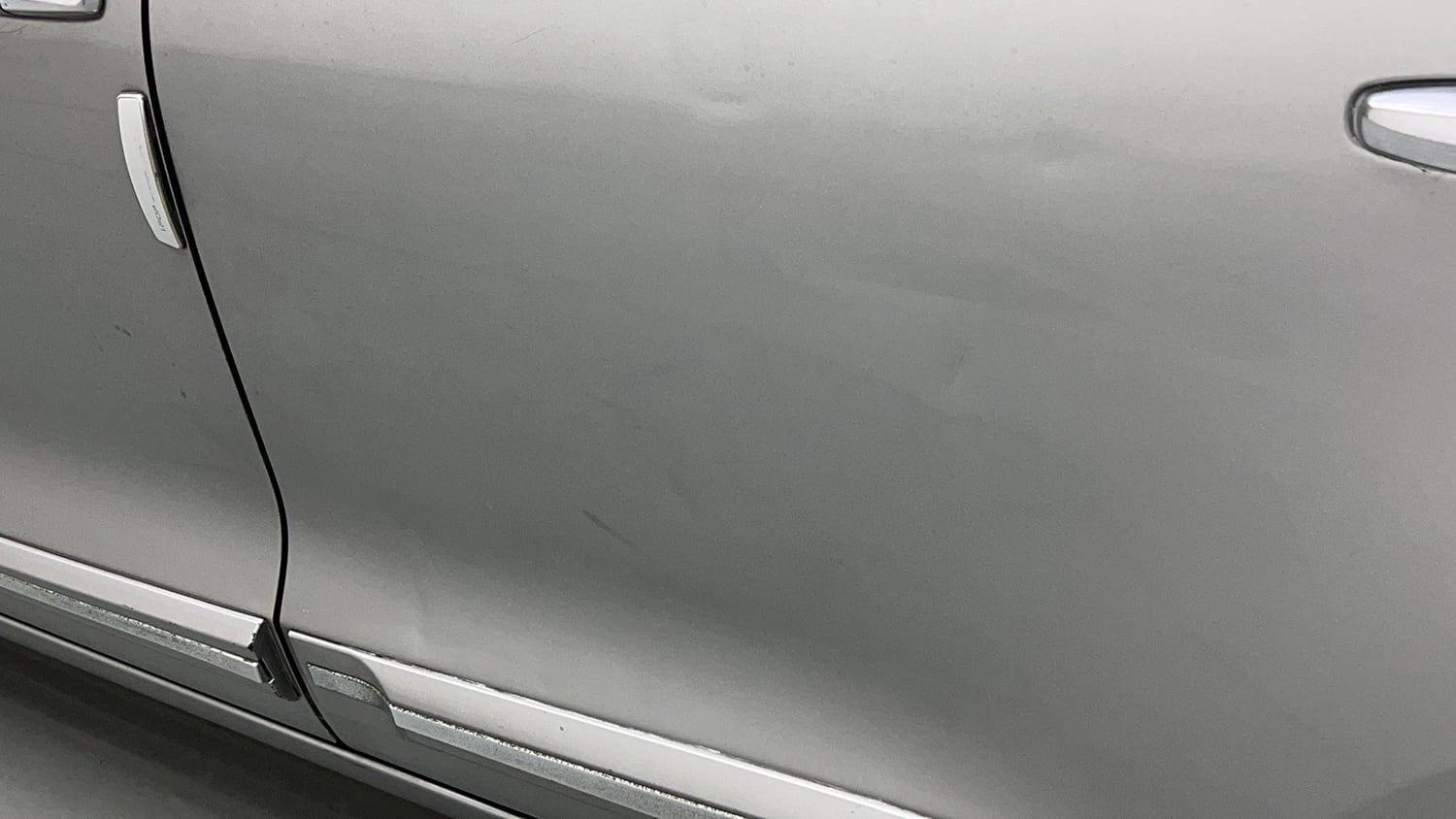Used 2017 Maruti Suzuki Baleno Alpha 1.2 Petrol Manual dents MINOR DENT