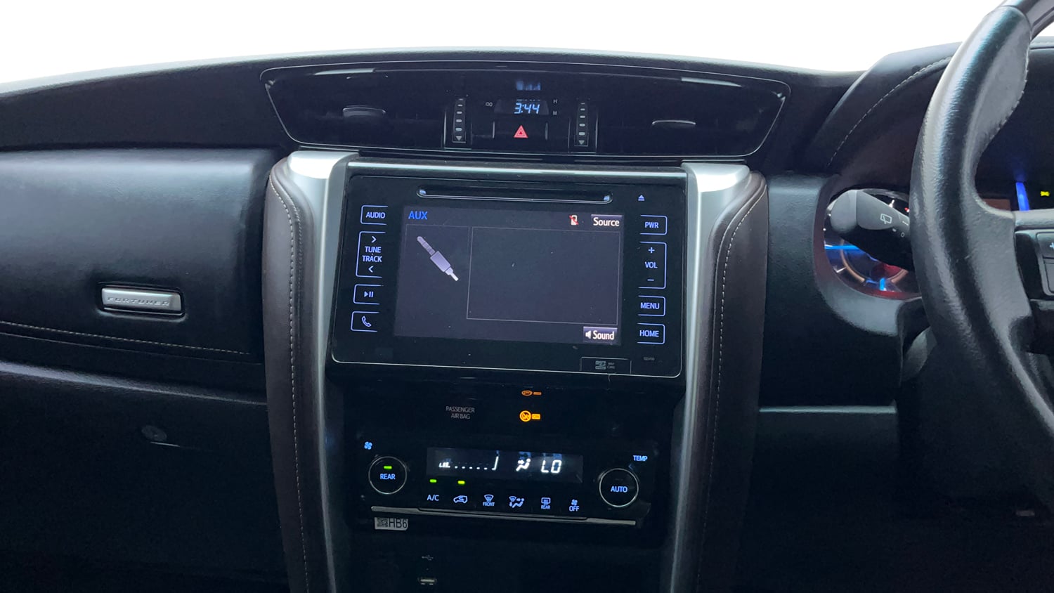 Used 2019 Toyota Fortuner 2.8 4x2 MT Diesel Manual interior MUSIC SYSTEM & AC CONTROL VIEW