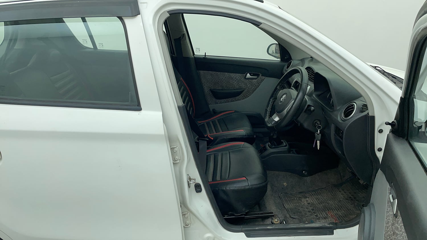 Used 2018 Maruti Suzuki Alto 800 LXi Petrol Manual interior RIGHT SIDE FRONT DOOR CABIN VIEW