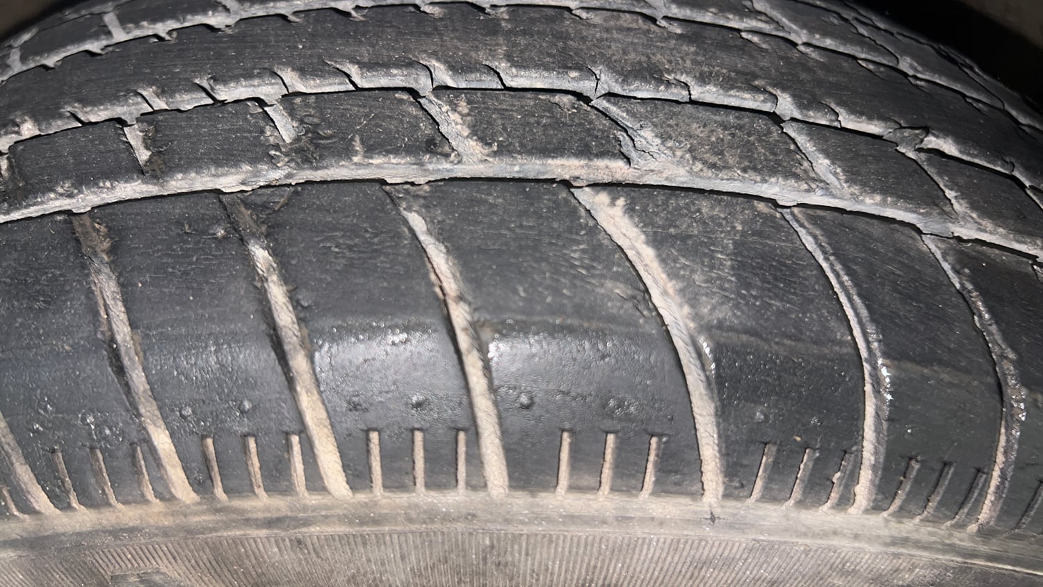 Used 2014 Maruti Suzuki Celerio VXi Petrol Manual tyres RIGHT FRONT TYRE TREAD VIEW