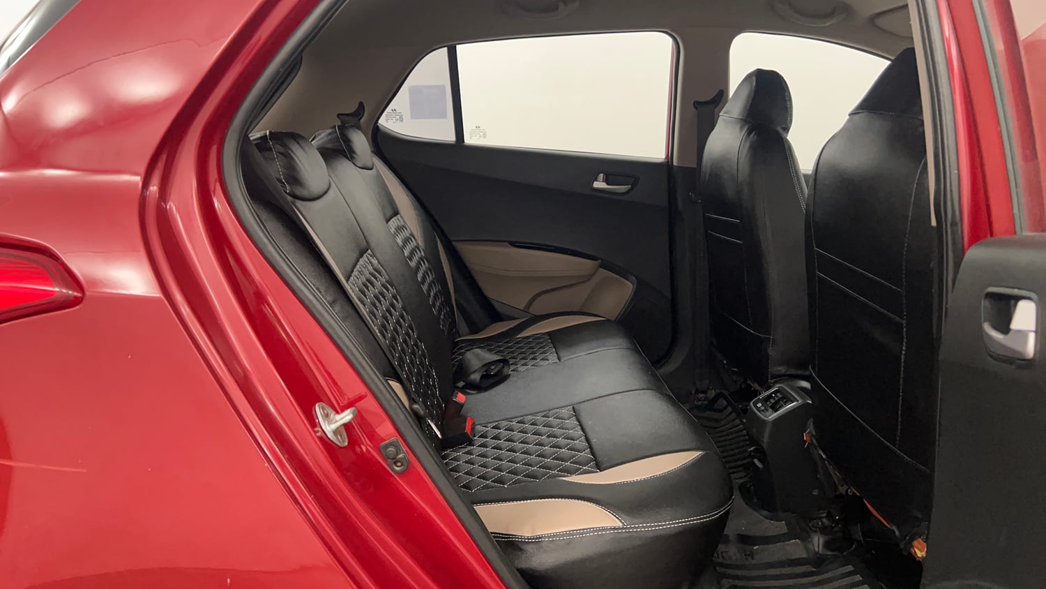Used 2017 Hyundai Grand i10 Sportz (O) AT 1.2 Kappa VTVT Petrol Automatic interior RIGHT SIDE REAR DOOR CABIN VIEW