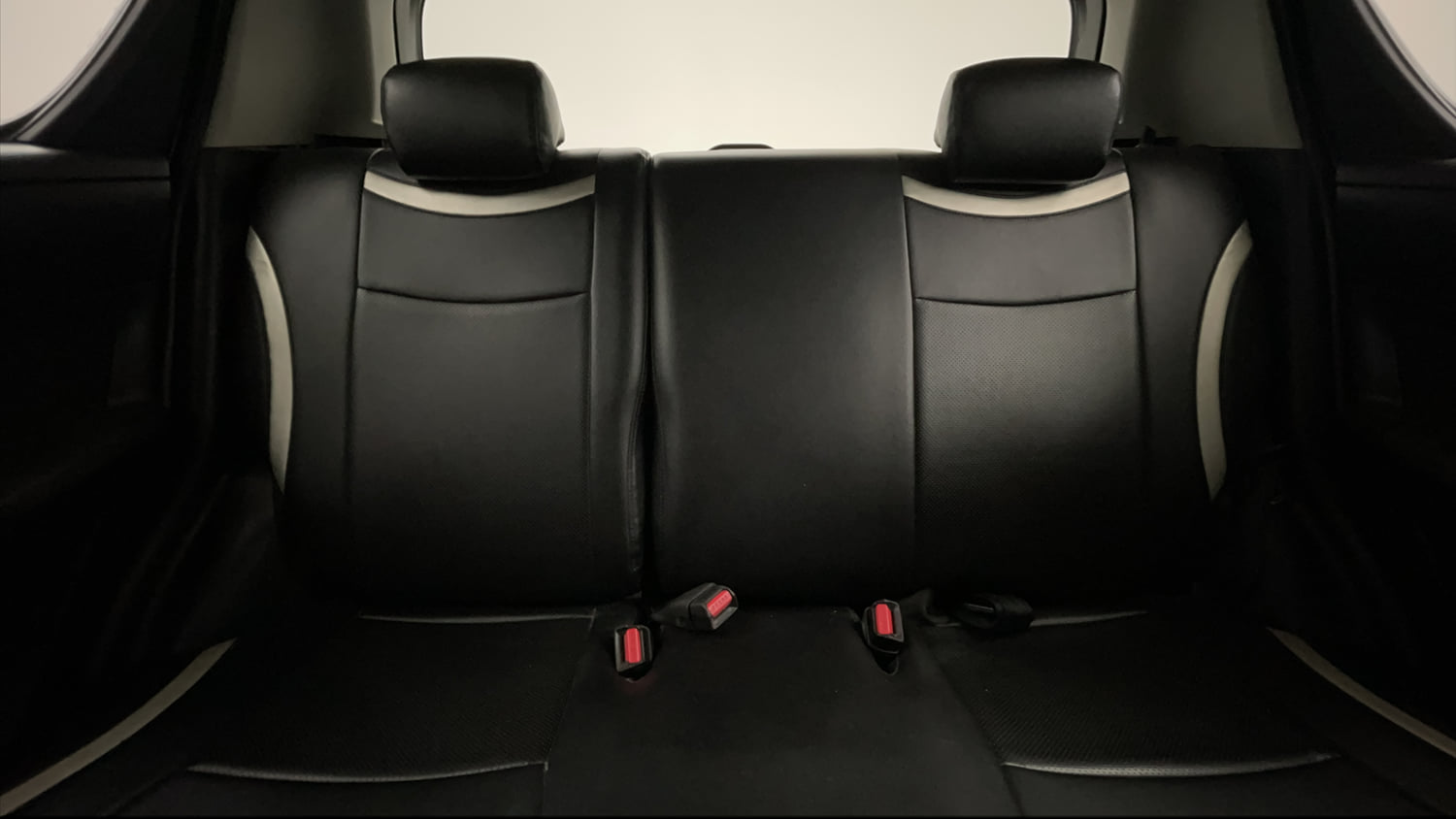 Used 2015 Maruti Suzuki Swift VXi Petrol Manual interior REAR SEAT CONDITION VIEW