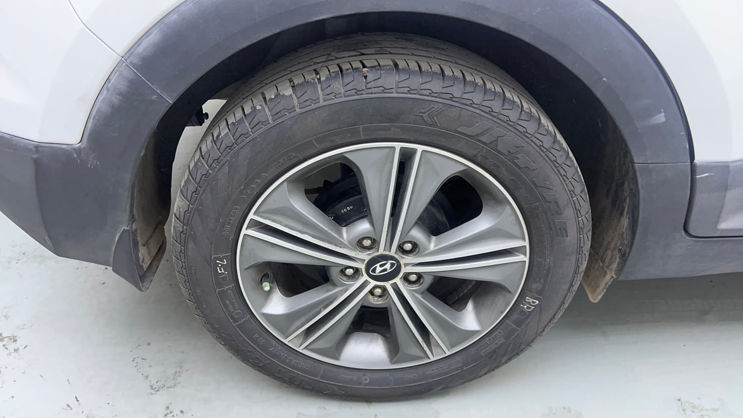 Used 2017 Hyundai Creta 1.6 SX Plus Petrol Special Edition Petrol Manual tyres RIGHT REAR TYRE RIM VIEW