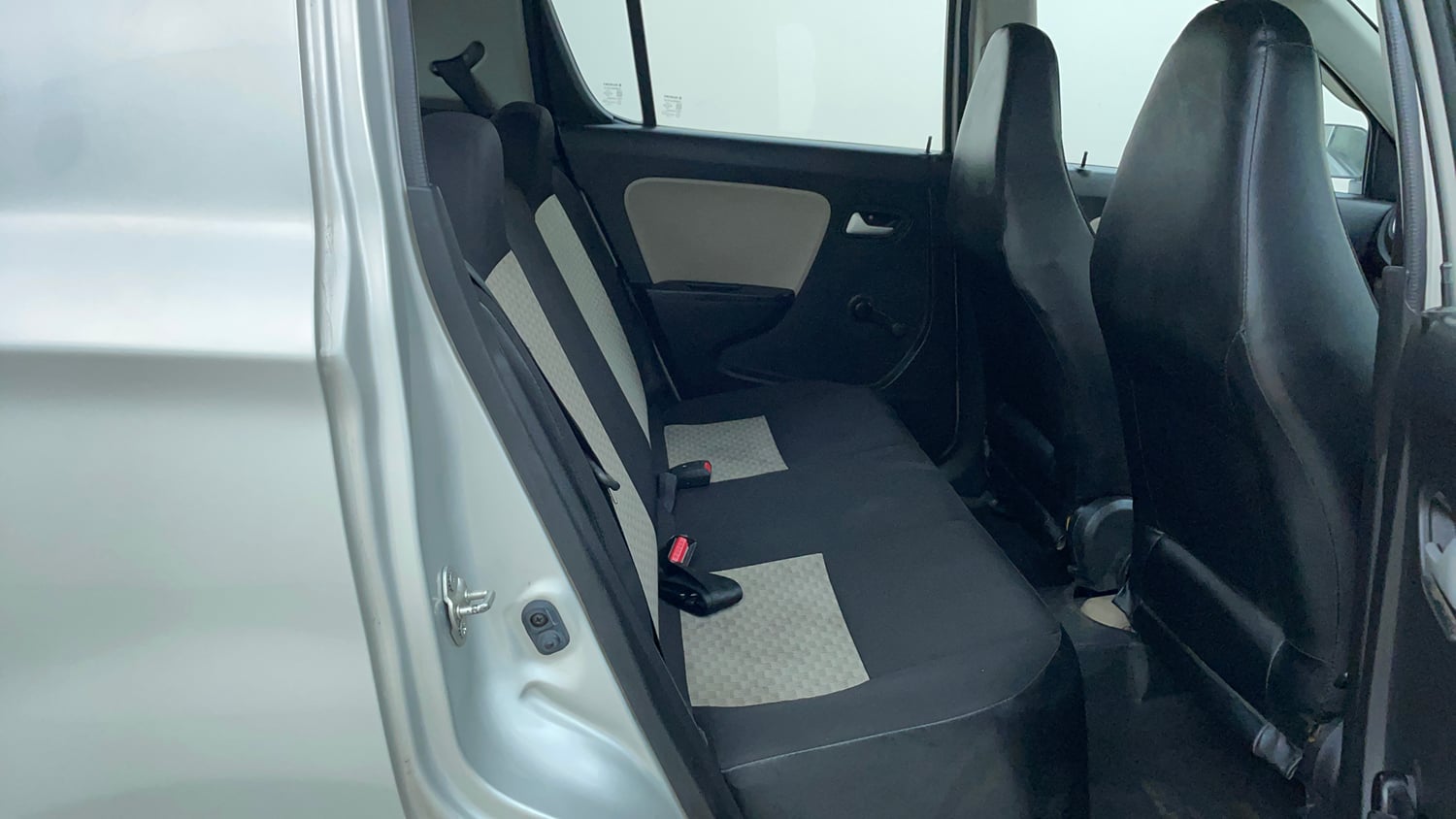 Used 2021 Maruti Suzuki Alto 800 LXi (O) Petrol Manual interior RIGHT SIDE REAR DOOR CABIN VIEW