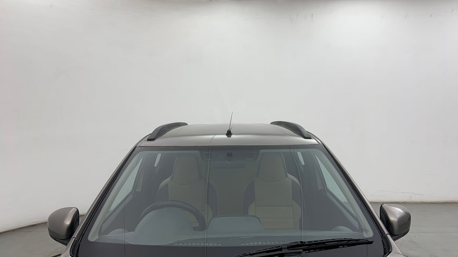 Used 2019 Renault Kwid RXT (O) 1.0 SCE Edition Petrol Manual exterior FRONT WINDSHIELD VIEW