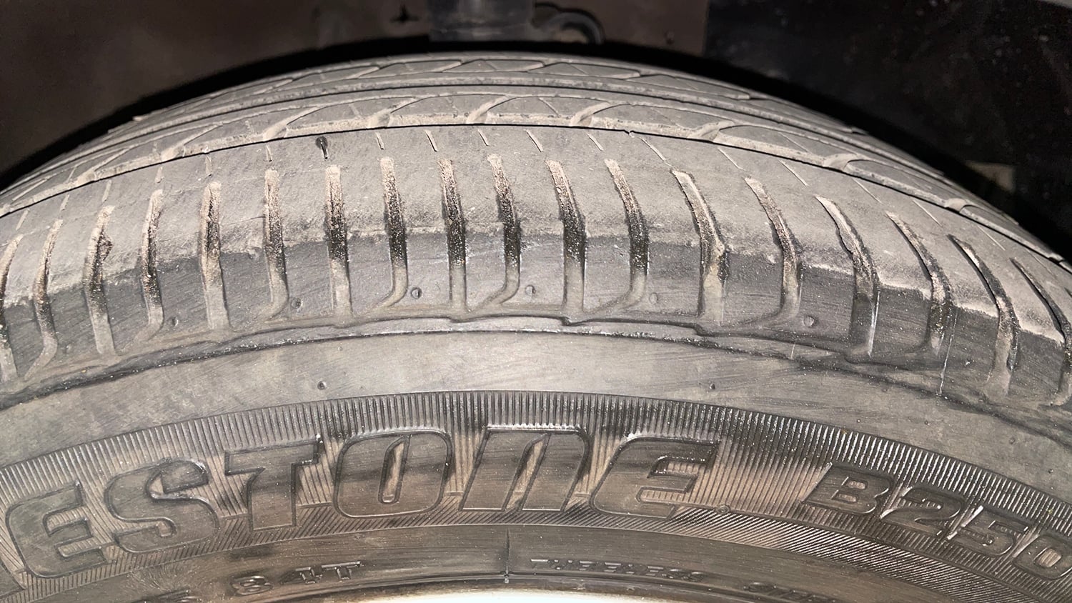 Used 2012 Honda City 1.5 V AT Petrol Automatic tyres RIGHT FRONT TYRE TREAD VIEW