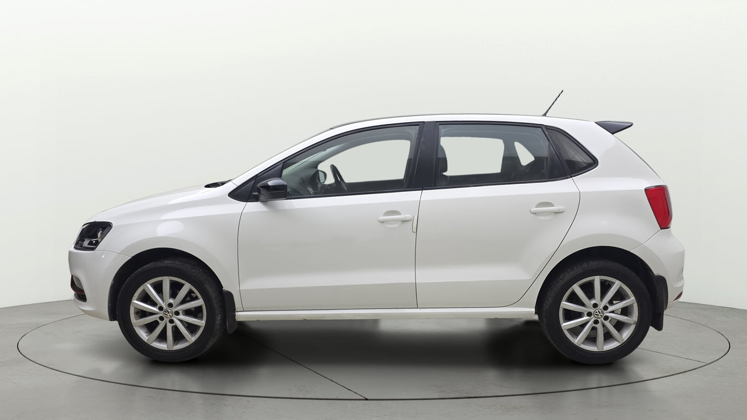 Used 2018 Volkswagen Polo Highline Plus 1.0 (P) 16 Alloy Petrol Manual exterior LEFT SIDE VIEW
