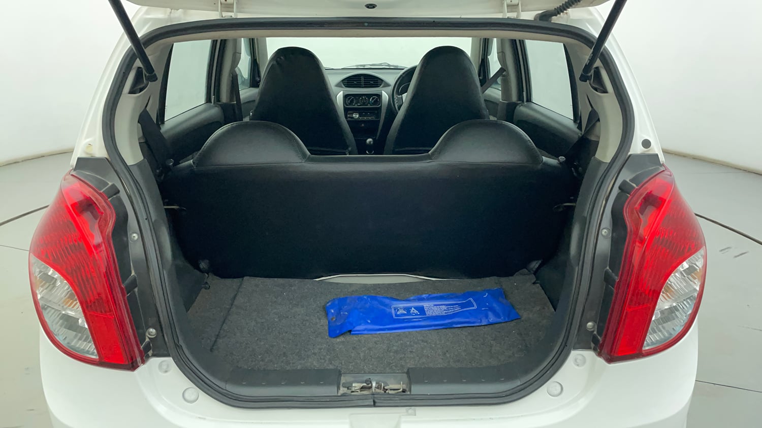 Used 2018 Maruti Suzuki Alto 800 LXi Petrol Manual interior DICKY INSIDE VIEW