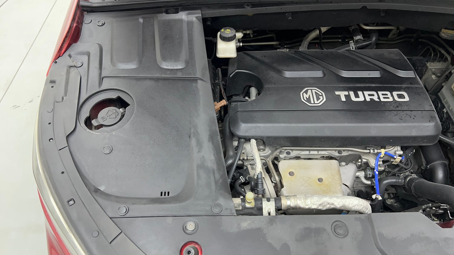 Used 2021 MG Motors Hector Plus Sharp 1.5 Petrol Turbo CVT 6-STR Dual Tone Petrol Automatic engine ENGINE RIGHT SIDE VIEW