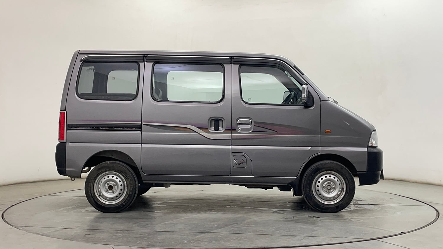 Used 2023 Maruti Suzuki Eeco 5 STR AC Petrol Manual exterior RIGHT SIDE VIEW