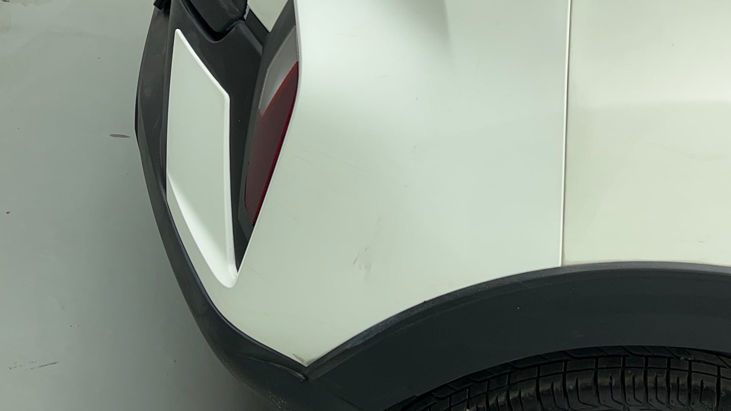 Used 2024 Tata Nexon Pure (S) 1.2 Petrol 6AMT Petrol Automatic dents MINOR DENT