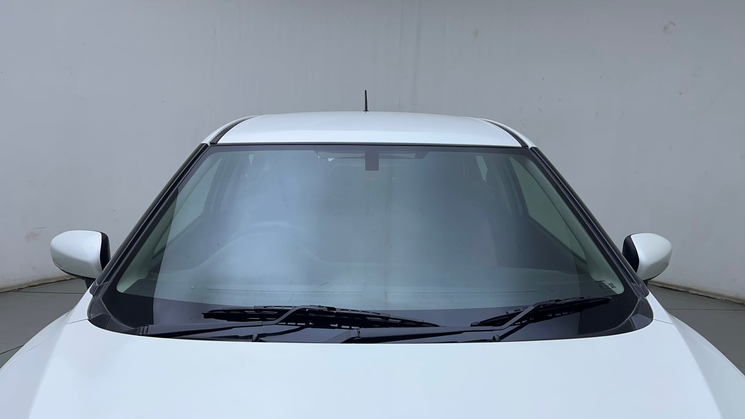 Used 2017 Maruti Suzuki Baleno Zeta 1.2 AT Petrol Automatic exterior FRONT WINDSHIELD VIEW