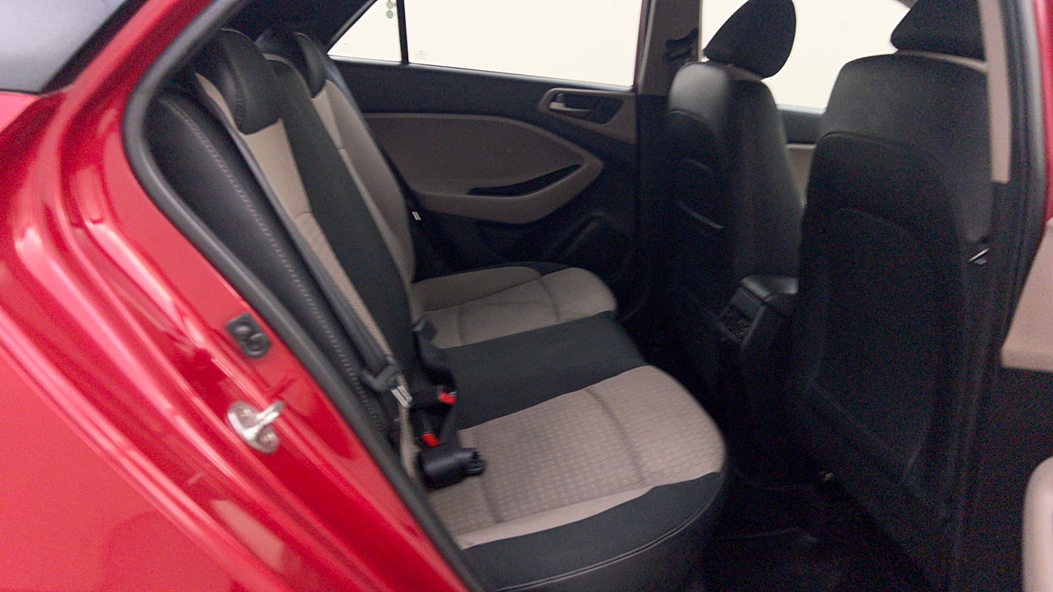Used 2017 Hyundai Elite i20 Sportz 1.2 Petrol Manual interior RIGHT SIDE REAR DOOR CABIN VIEW