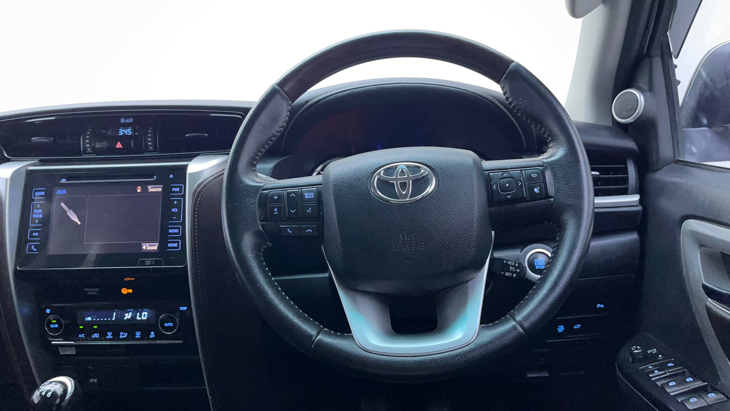 Used 2019 Toyota Fortuner 2.8 4x2 MT Diesel Manual interior STEERING VIEW