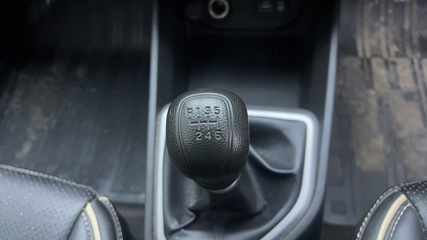Used 2017 Hyundai Creta 1.6 SX Plus Petrol Special Edition Petrol Manual interior GEAR  KNOB VIEW