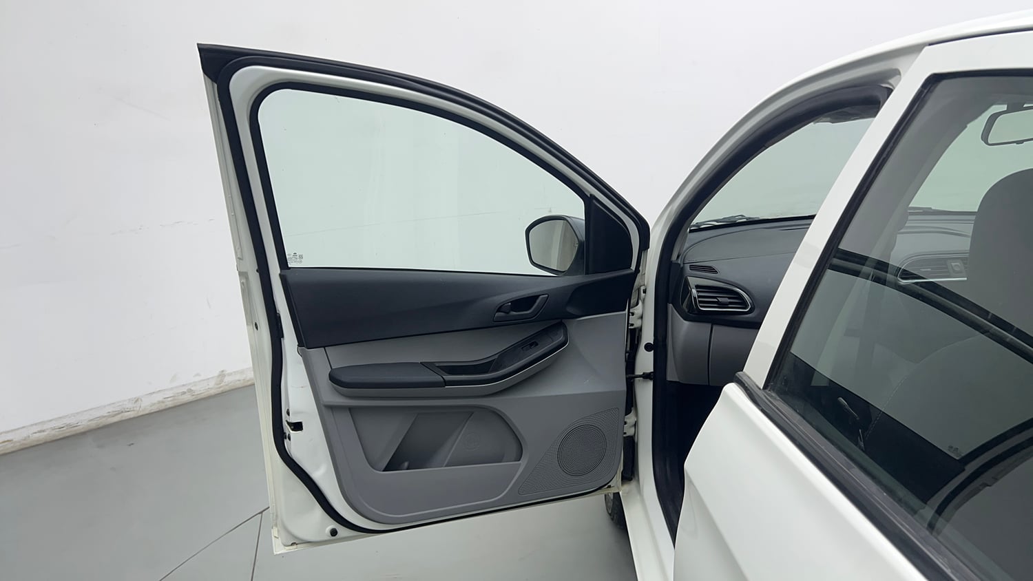 Used 2023 Tata Tiago XT (O) Petrol Manual interior LEFT FRONT DOOR OPEN VIEW