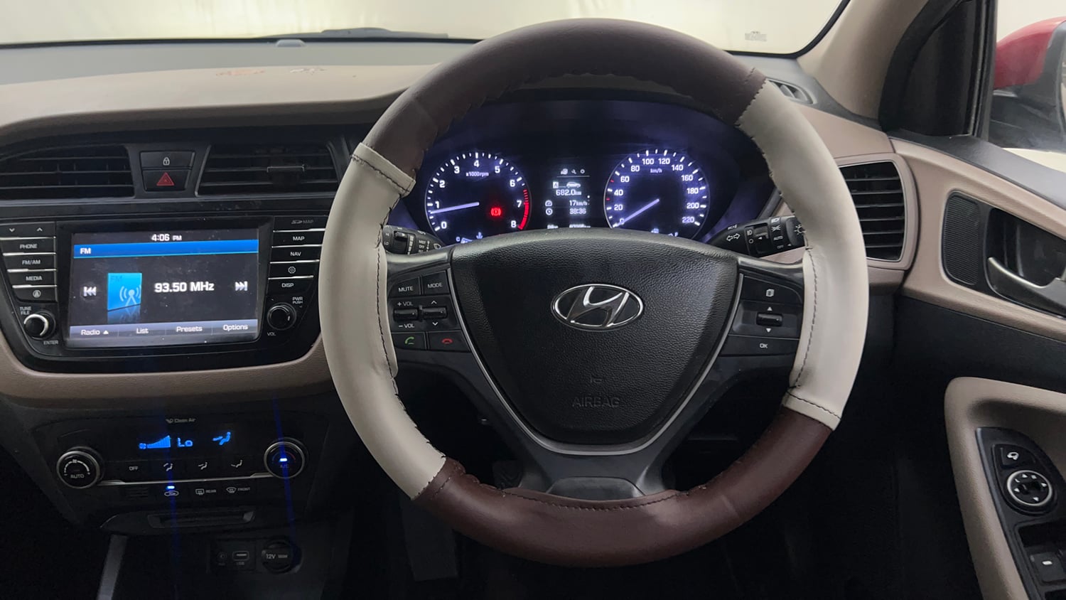 Used 2016 Hyundai Elite i20 Asta 1.2 (O) Petrol Manual interior STEERING VIEW