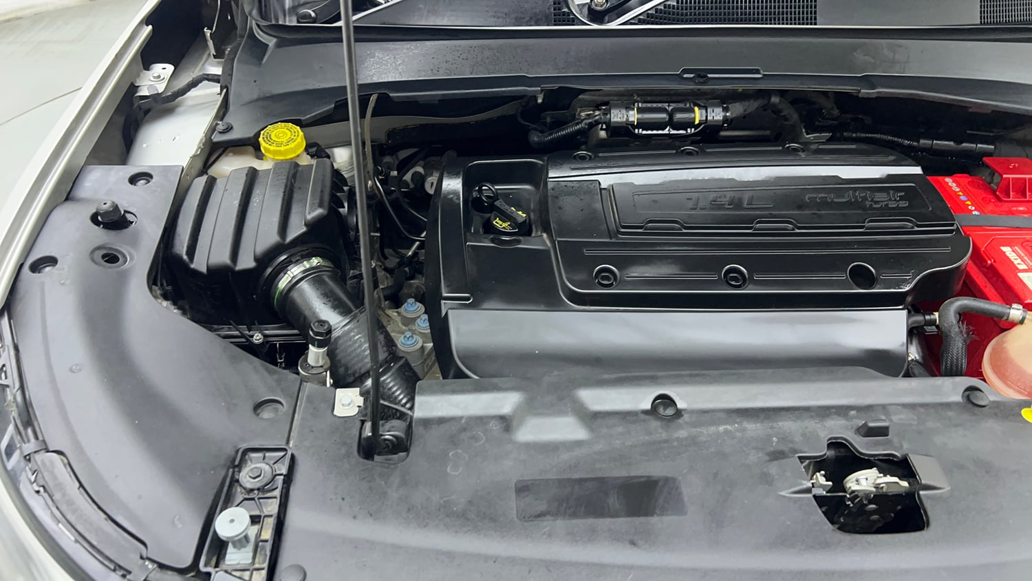 Used 2022 Jeep Compass Model S (O) 1.4 Petrol DCT Petrol Automatic engine ENGINE RIGHT SIDE VIEW