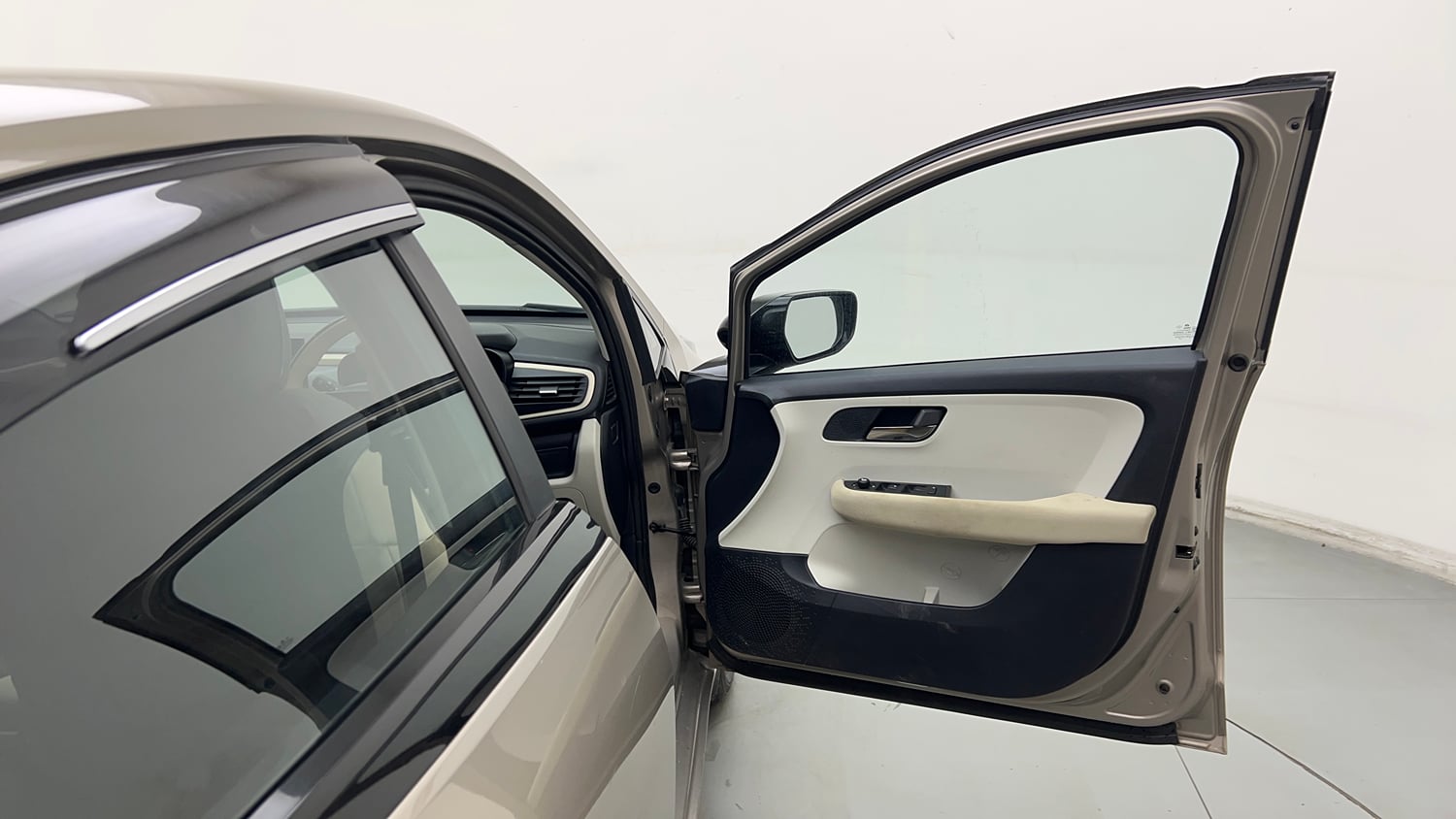 Used 2025 Tata Altroz Creative S Petrol 5AMT Petrol Automatic interior RIGHT FRONT DOOR OPEN VIEW