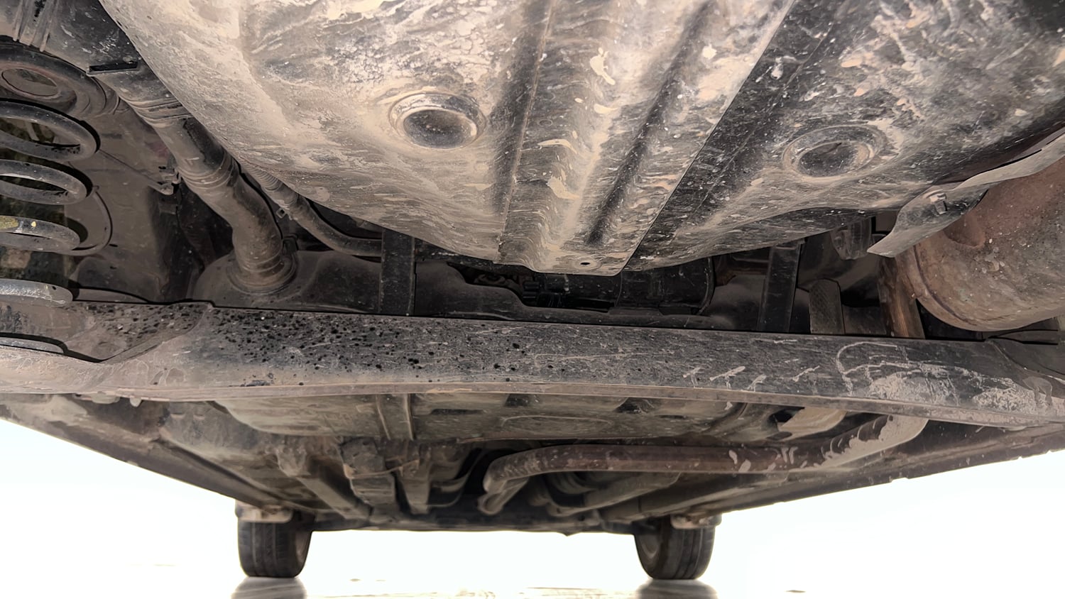 Used 2016 Hyundai Elite i20 Asta 1.2 (O) Petrol Manual extra REAR UNDERBODY VIEW (TAKEN FROM REAR)