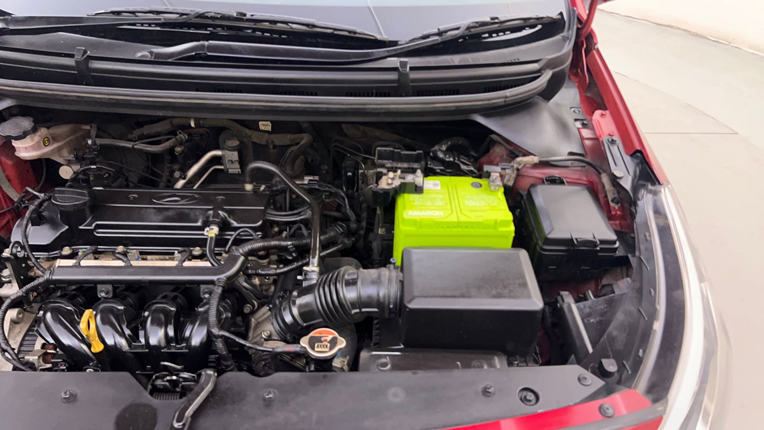 Used 2017 Hyundai Elite i20 Sportz 1.2 Petrol Manual engine ENGINE LEFT SIDE HINGE & APRON VIEW