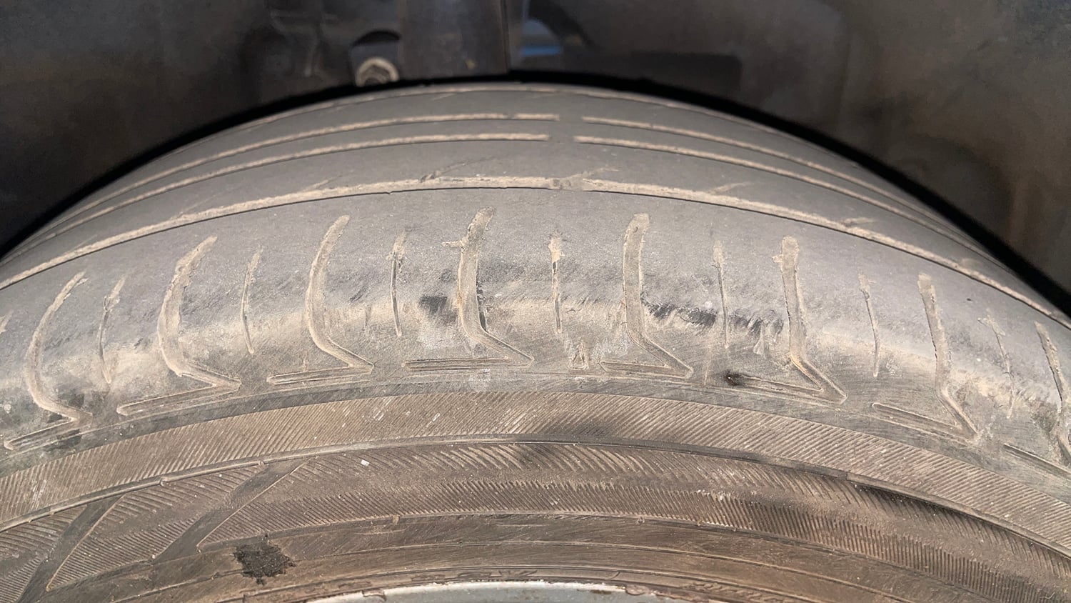 Used 2019 Ford EcoSport Titanium 1.5L TDCi Diesel Manual tyres RIGHT FRONT TYRE TREAD VIEW