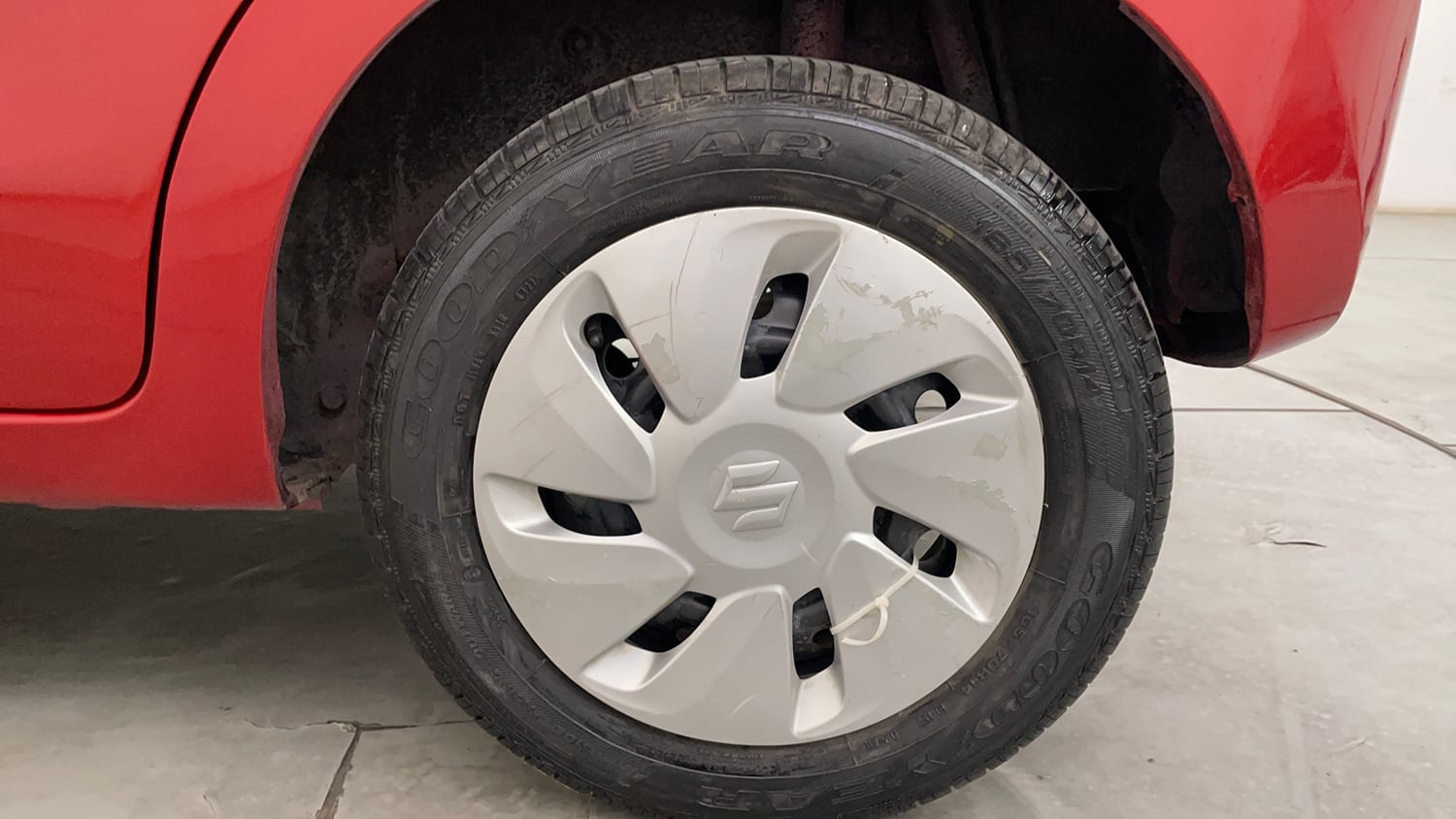 Used 2016 Maruti Suzuki Celerio ZXi AMT Petrol Automatic tyres LEFT REAR TYRE RIM VIEW