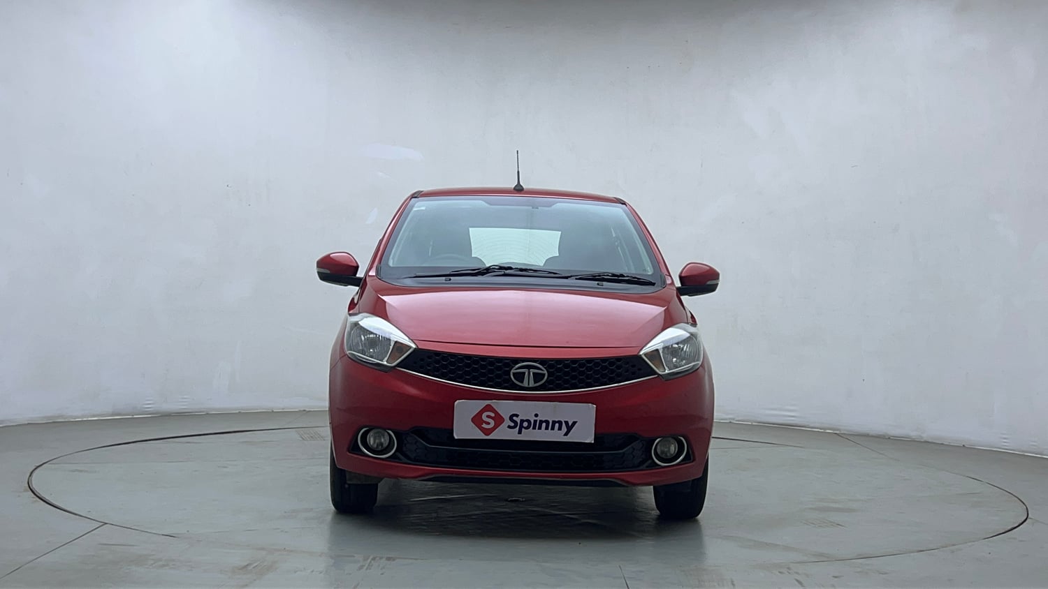Used 2018 Tata Tiago Revotron XZA Petrol Automatic exterior FRONT VIEW