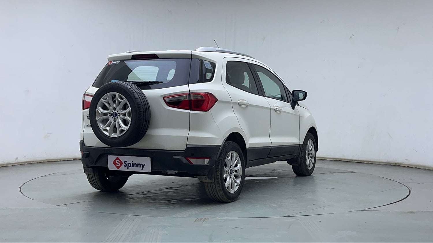 Used 2016 Ford EcoSport Titanium 1.5L Ti-VCT AT Petrol Automatic exterior RIGHT REAR CORNER VIEW