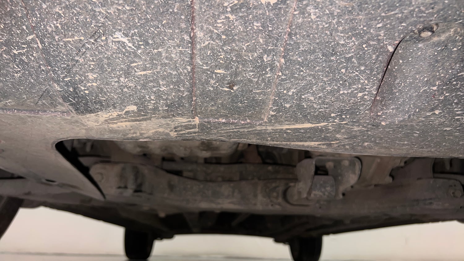 Used 2016 Hyundai Elite i20 Asta 1.2 (O) Petrol Manual extra FRONT LEFT UNDERBODY VIEW