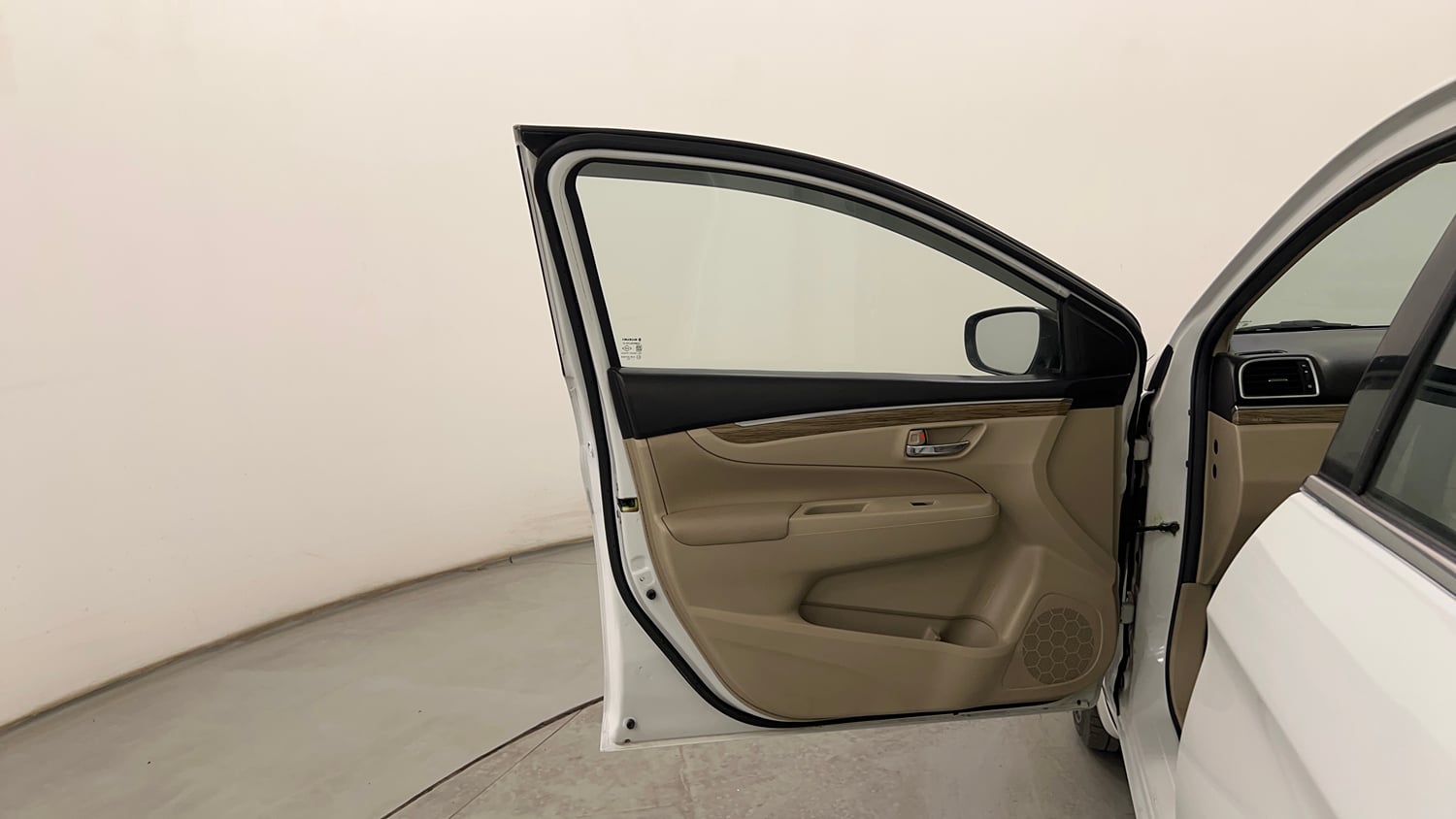 Used 2019 Maruti Suzuki Ciaz Alpha Hybrid 1.5 Petrol Manual interior LEFT FRONT DOOR OPEN VIEW