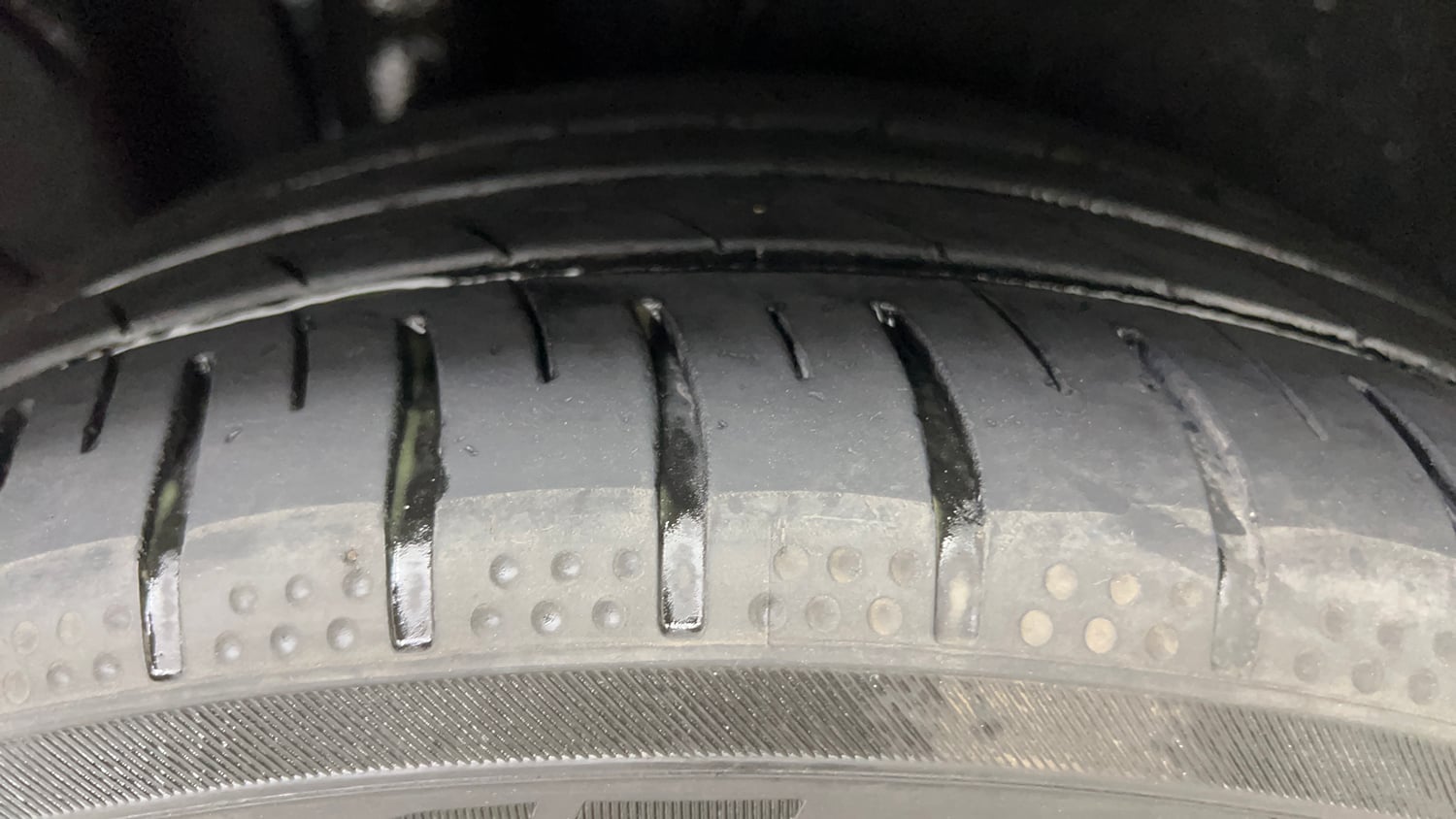 Used 2021 Audi A4 Premium Plus 40 TFSI Petrol Automatic tyres RIGHT REAR TYRE TREAD VIEW
