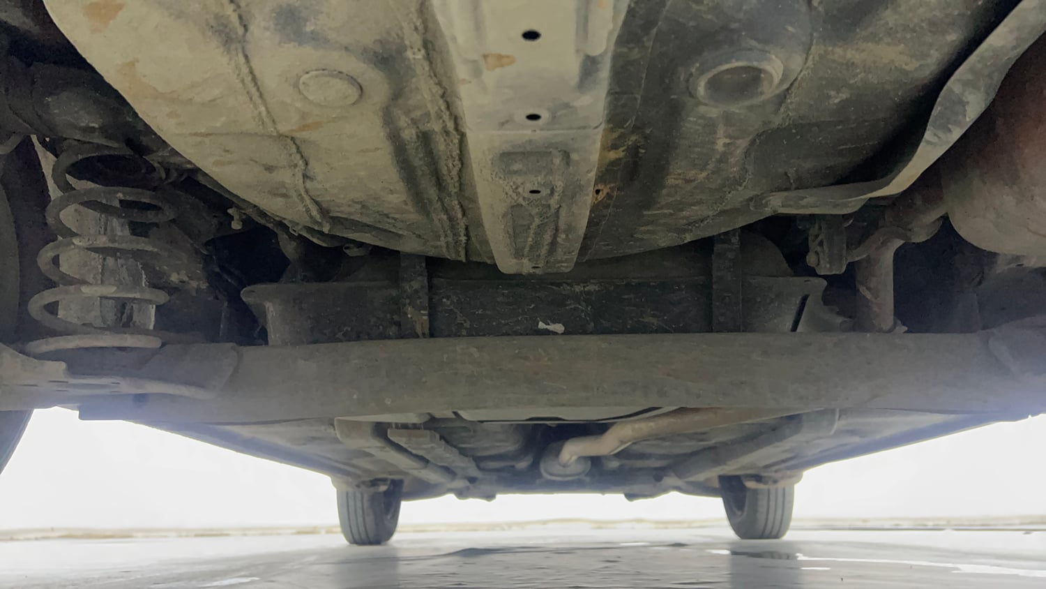 Used 2014 Hyundai Grand i10 Sportz AT 1.2 Kappa VTVT Petrol Automatic extra REAR UNDERBODY VIEW (TAKEN FROM REAR)