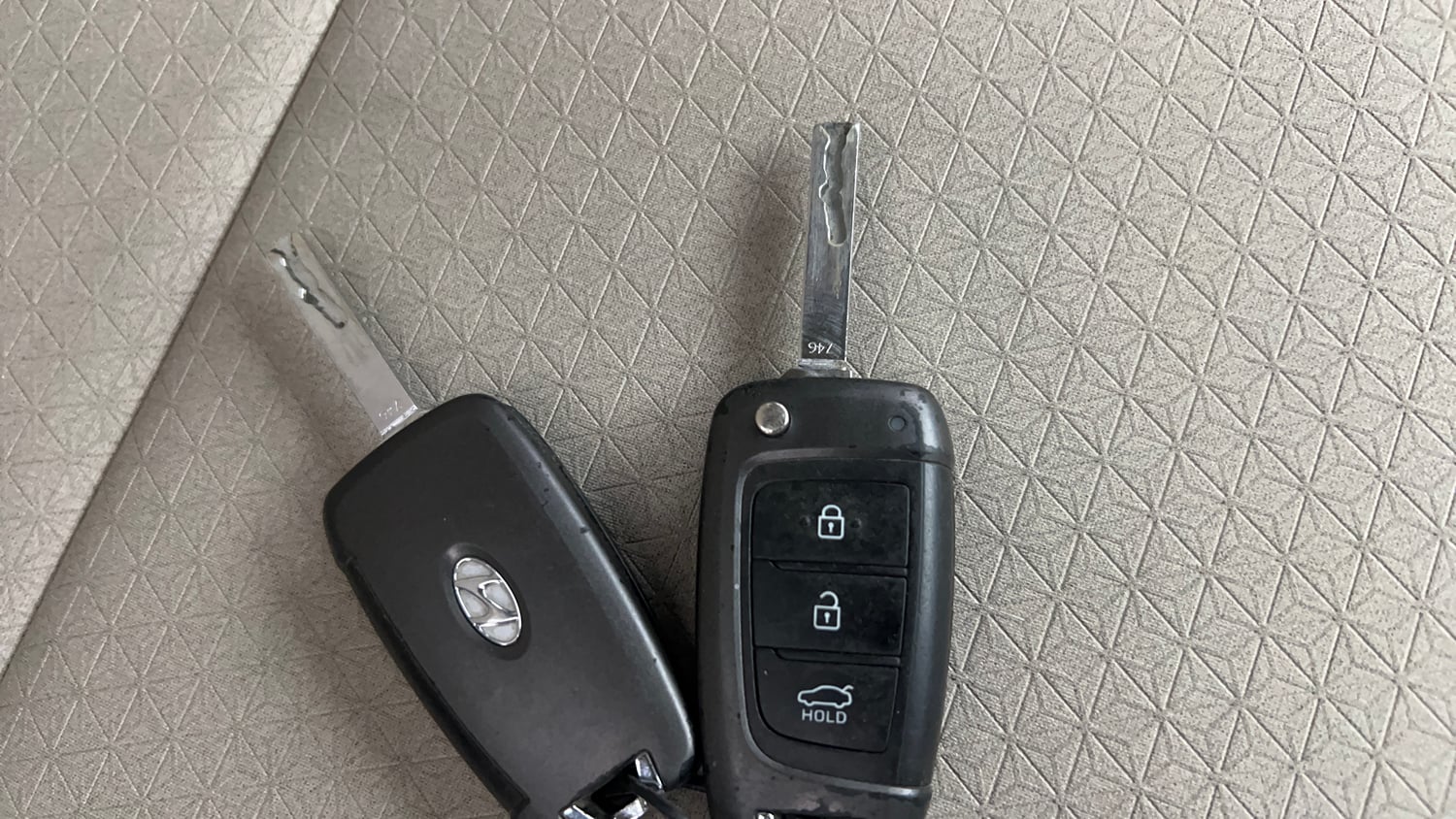 Used 2018 Hyundai Verna EX 1.6 VTVT AT Petrol Automatic extra CAR KEY VIEW