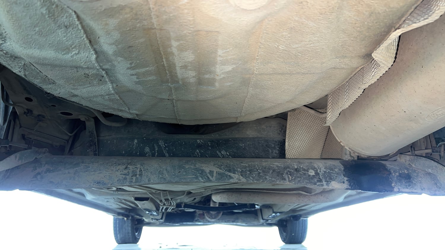 Used 2016 Ford Figo Aspire Trend 1.2 Ti-VCT Petrol Manual extra REAR UNDERBODY VIEW (TAKEN FROM REAR)