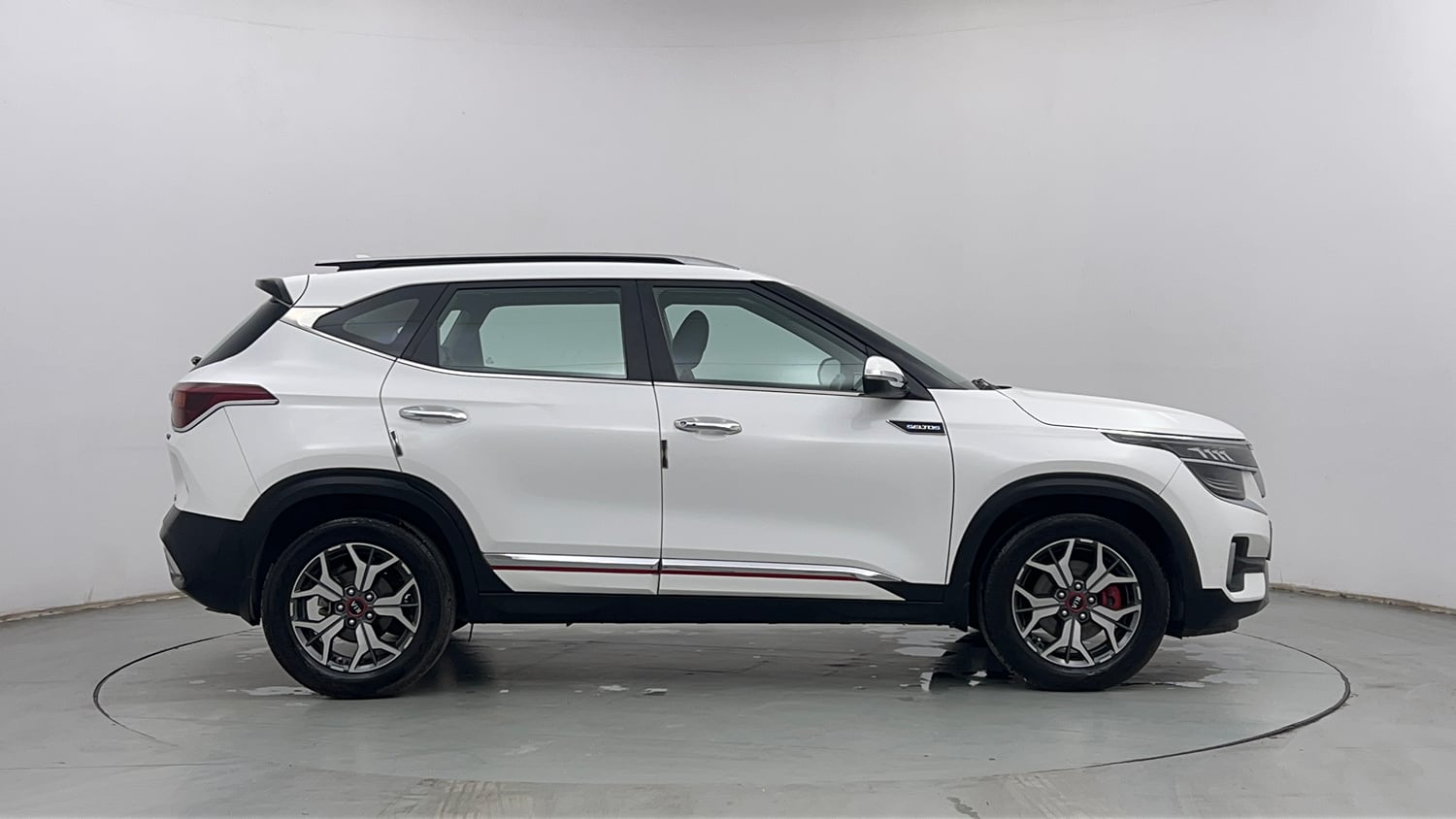Used 2020 Kia Seltos GTX 1.4 Petrol Manual exterior RIGHT SIDE VIEW