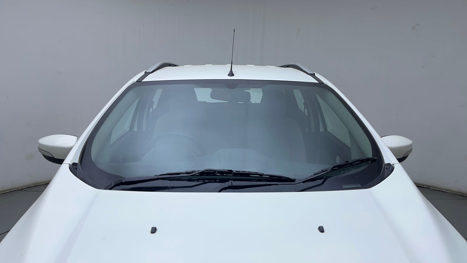 Used 2016 Ford EcoSport Titanium 1.5L Ti-VCT AT Petrol Automatic exterior FRONT WINDSHIELD VIEW