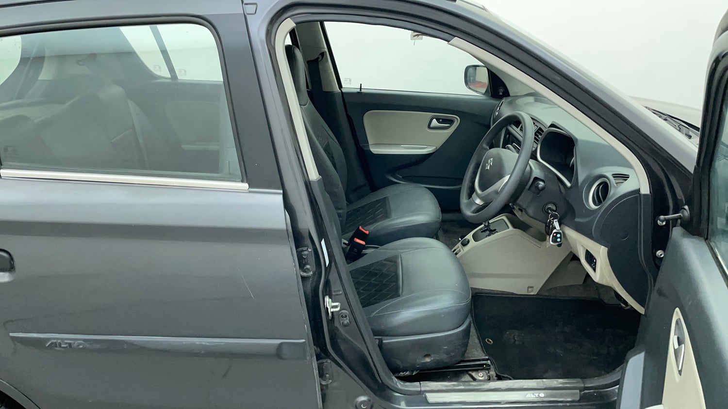 Used 2015 Maruti Suzuki Alto K10 VXi AMT Petrol Automatic interior RIGHT SIDE FRONT DOOR CABIN VIEW
