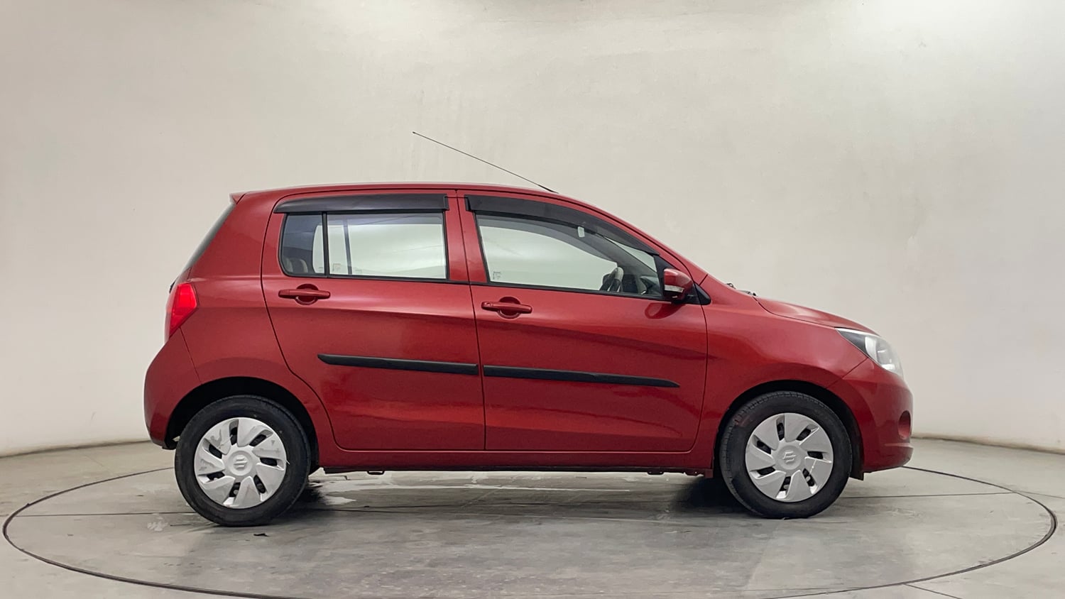 Used 2016 Maruti Suzuki Celerio ZXi AMT Petrol Automatic exterior RIGHT SIDE VIEW
