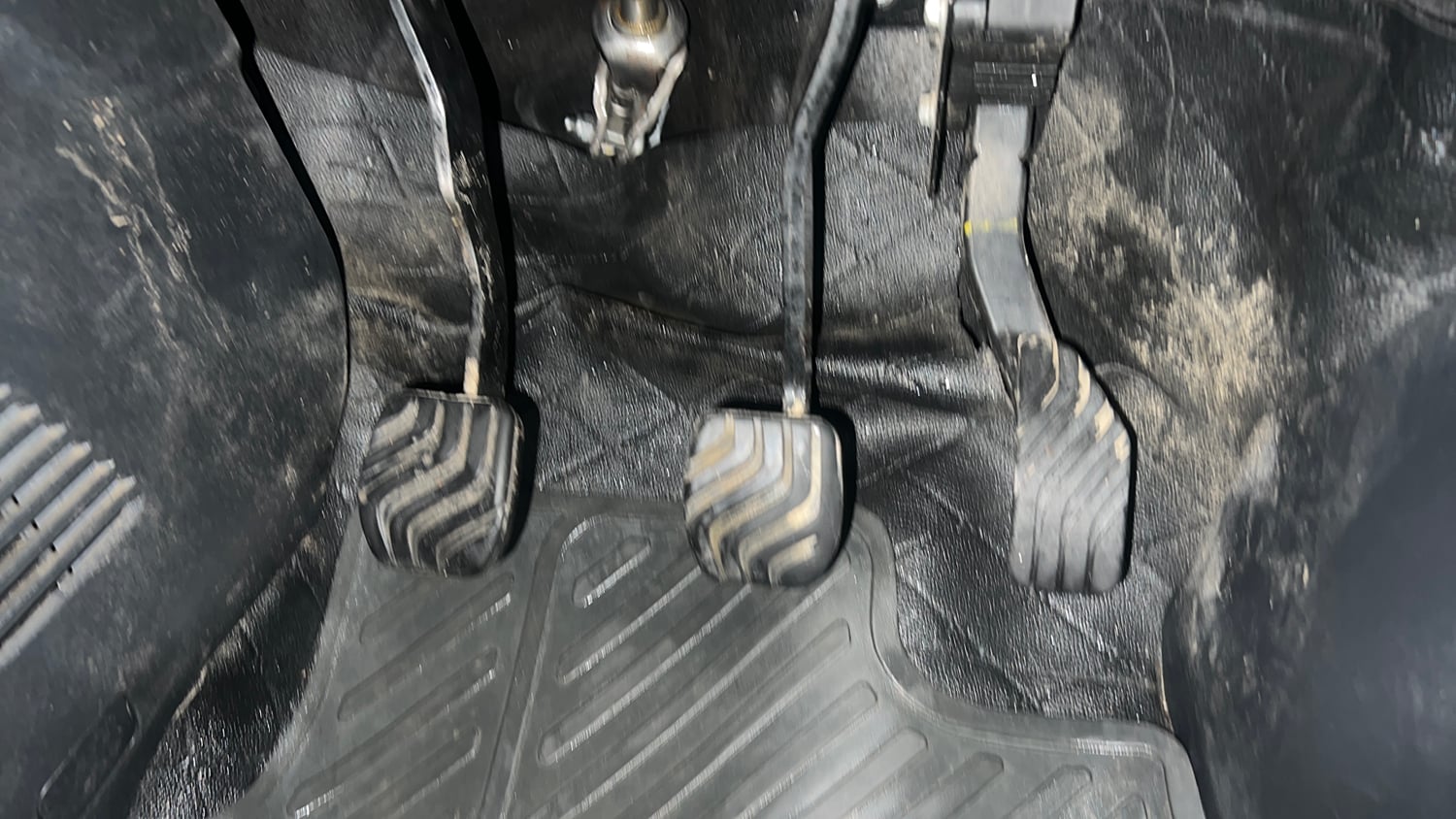 Used 2021 Nissan Magnite XL Petrol Manual interior PEDALS VIEW