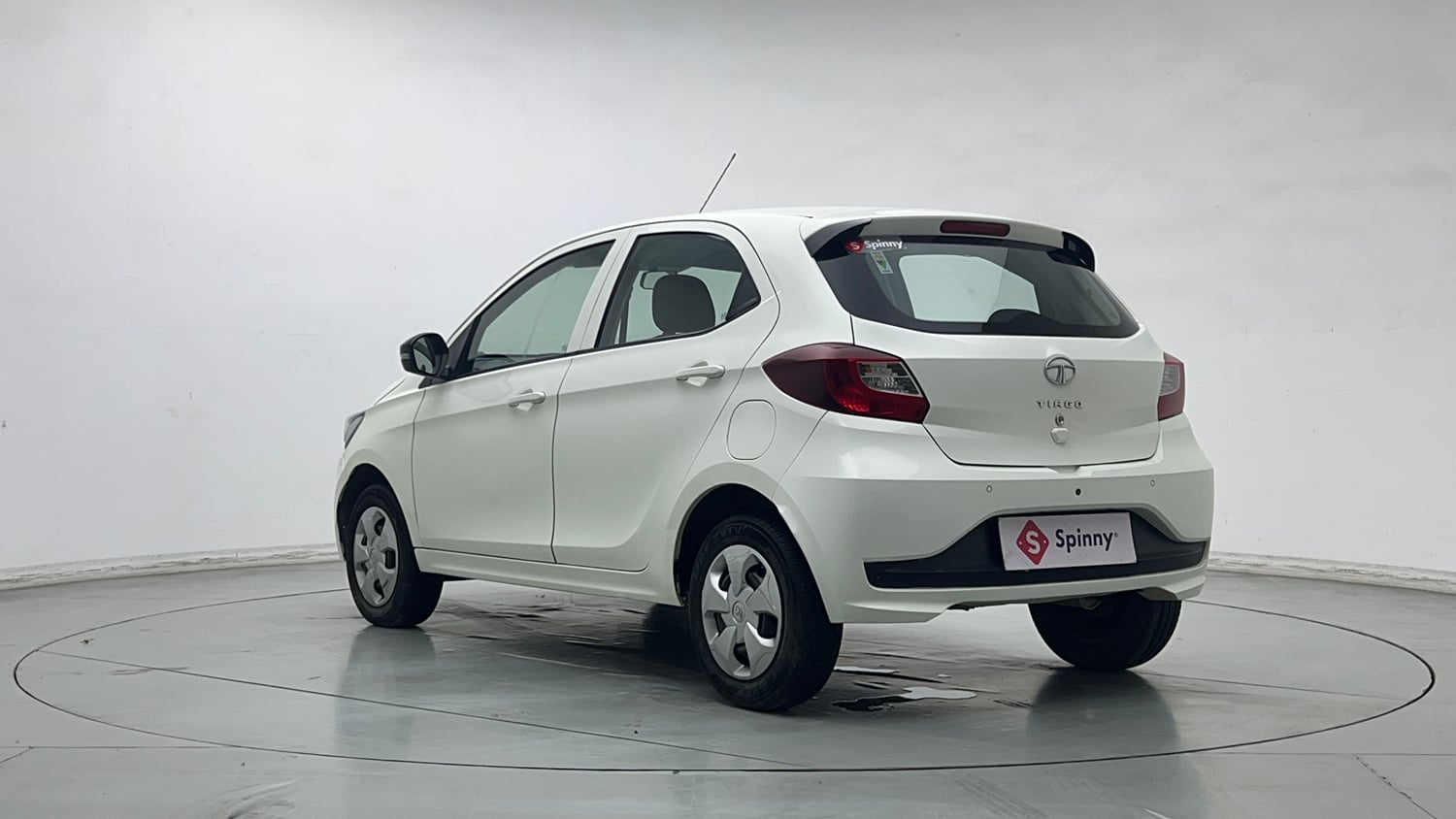 Used 2023 Tata Tiago XT (O) Petrol Manual exterior LEFT REAR CORNER VIEW